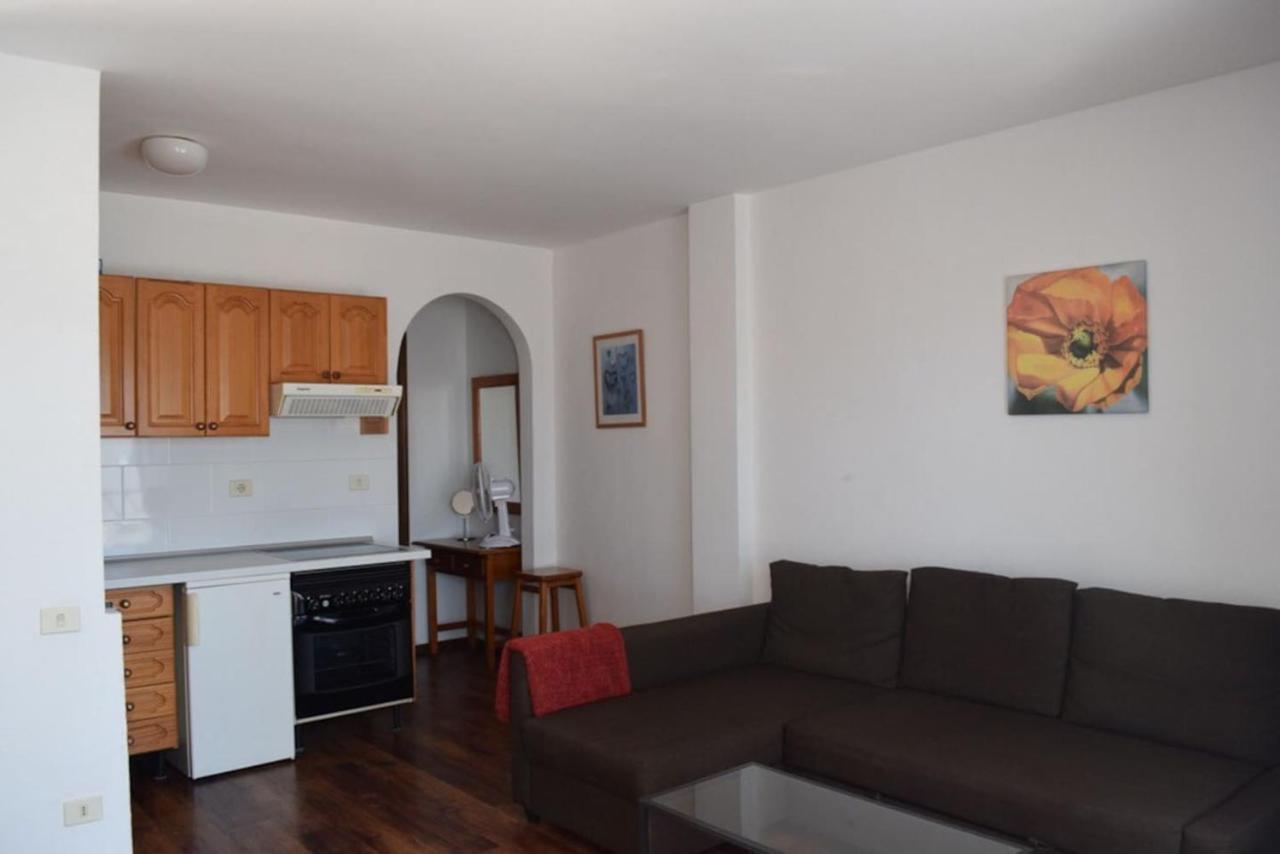 Apartamento Reni Tías Esterno foto